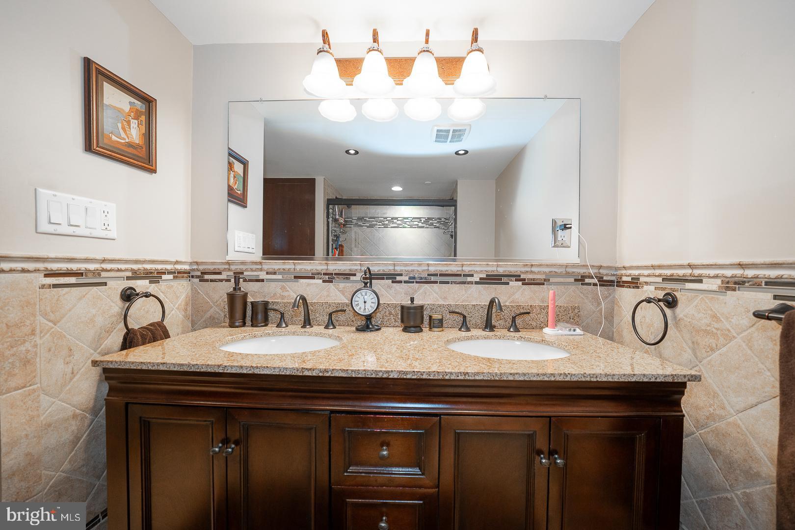 1919 CHESTNUT STREET 1403