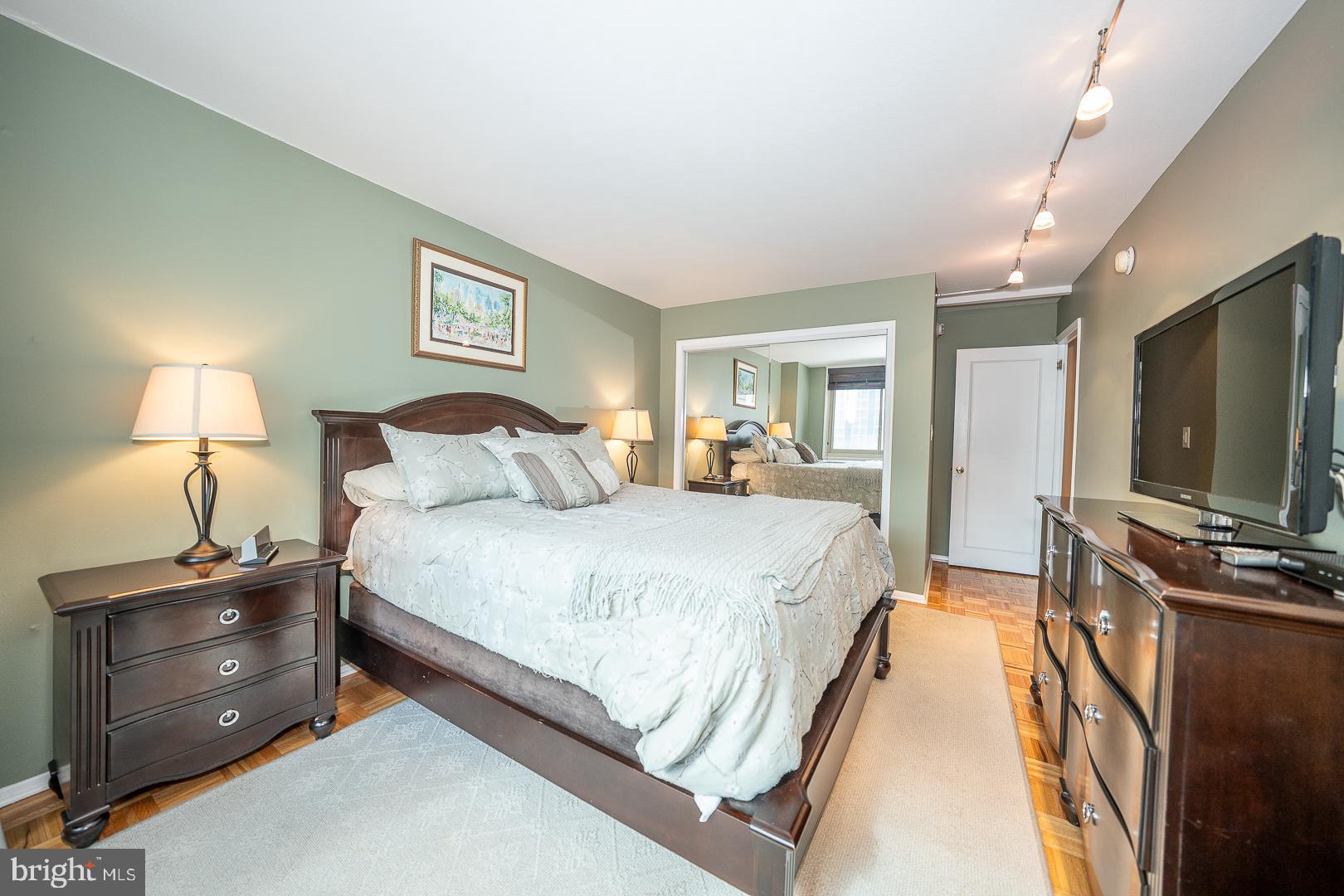 1919 CHESTNUT STREET 1403