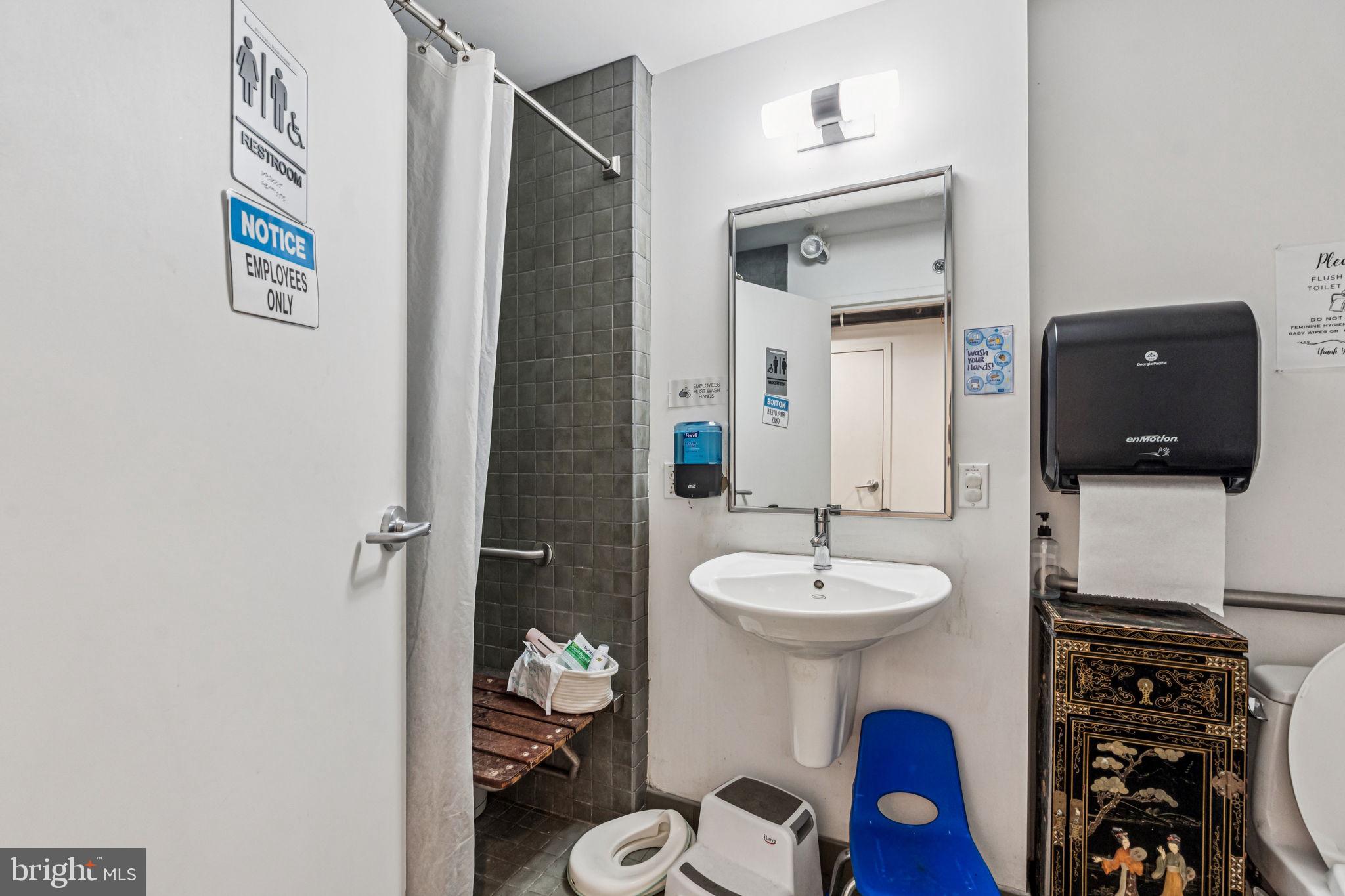 4640 UMBRIA STREET 46