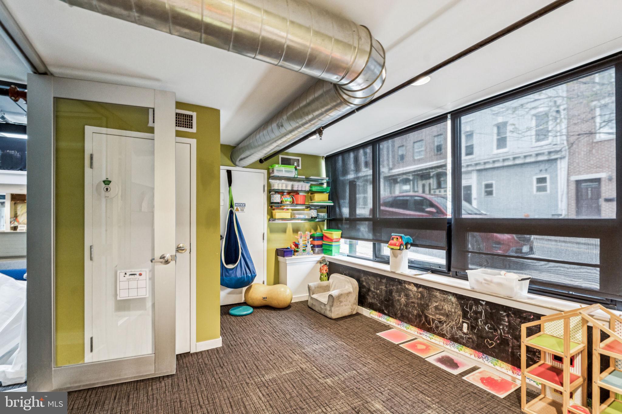 4640 UMBRIA STREET 46