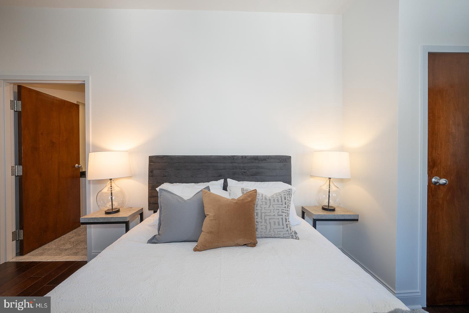 1001 CHESTNUT STREET 13 705E