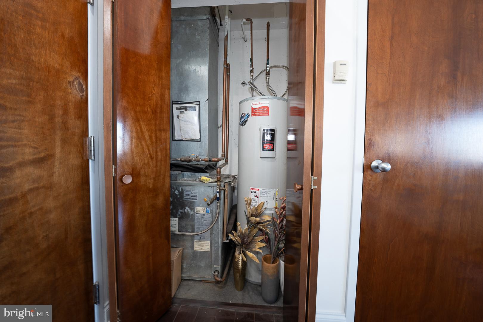 1001 CHESTNUT STREET 13 705E