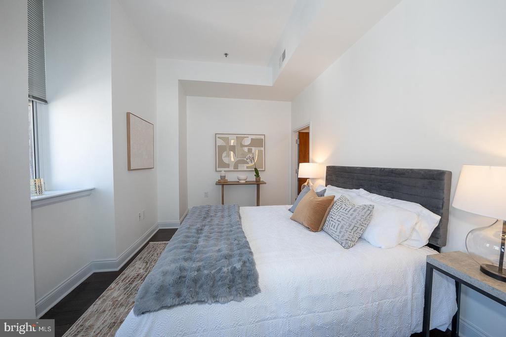 1001 CHESTNUT STREET 13 705E