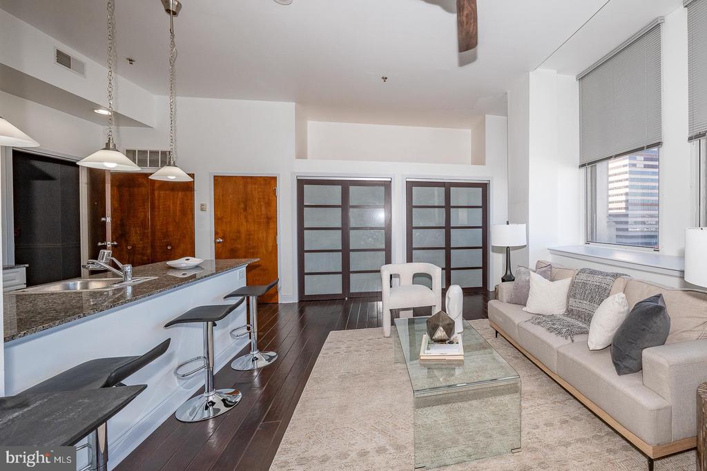 1001 CHESTNUT STREET 13 705E