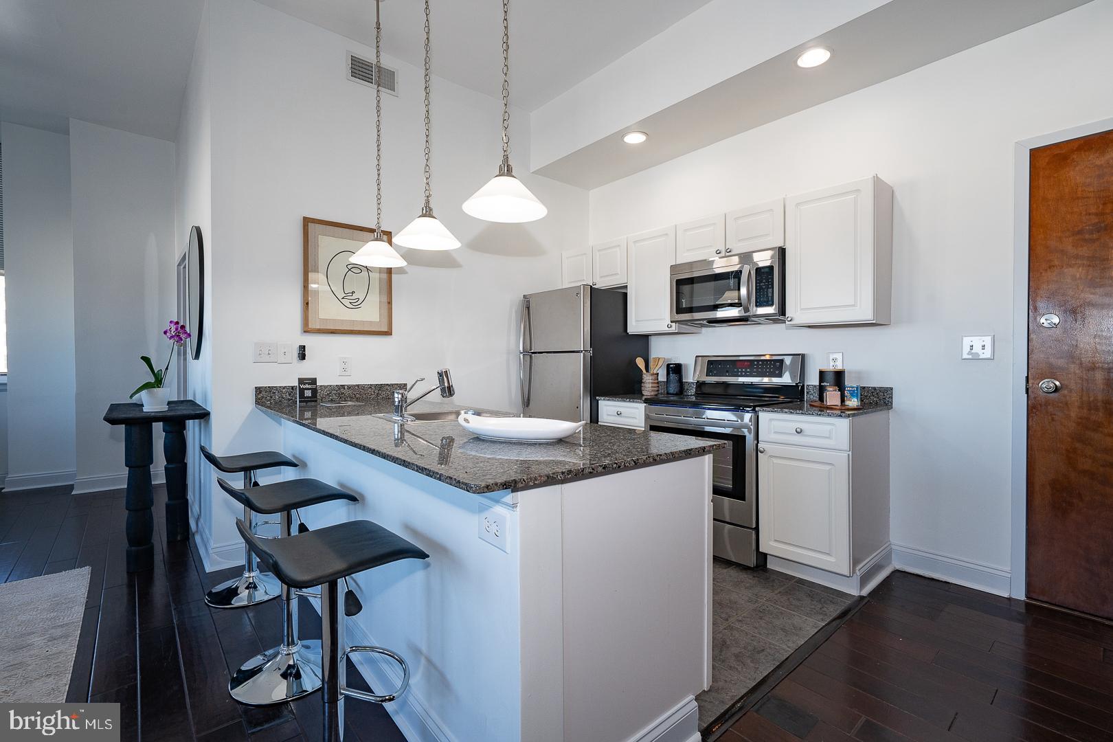 1001 CHESTNUT STREET 13 705E