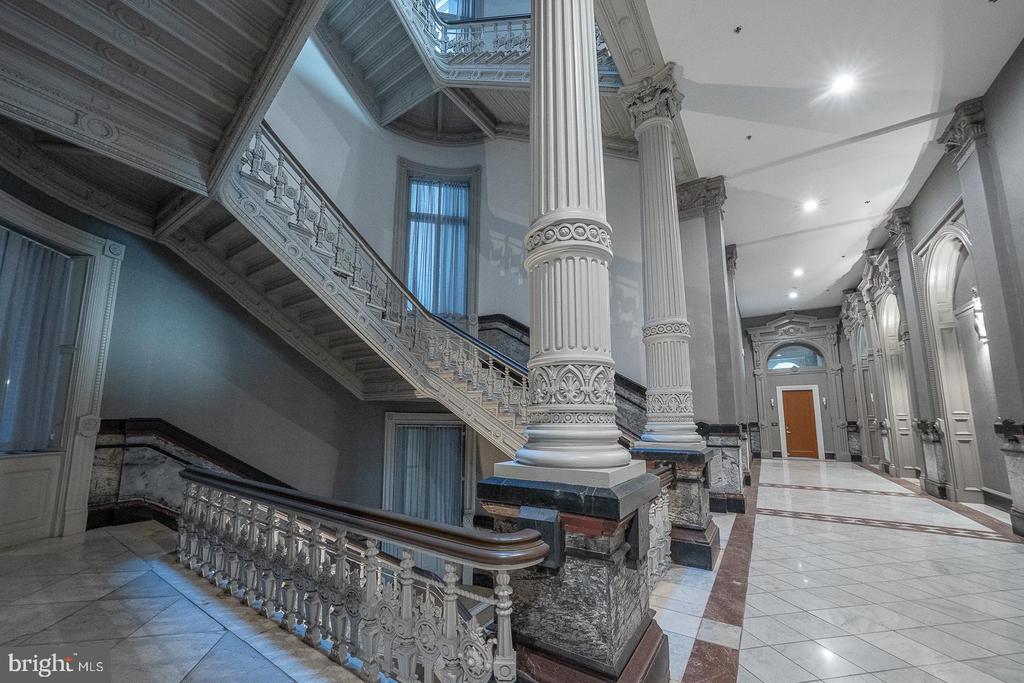 1001 CHESTNUT STREET 13 705E