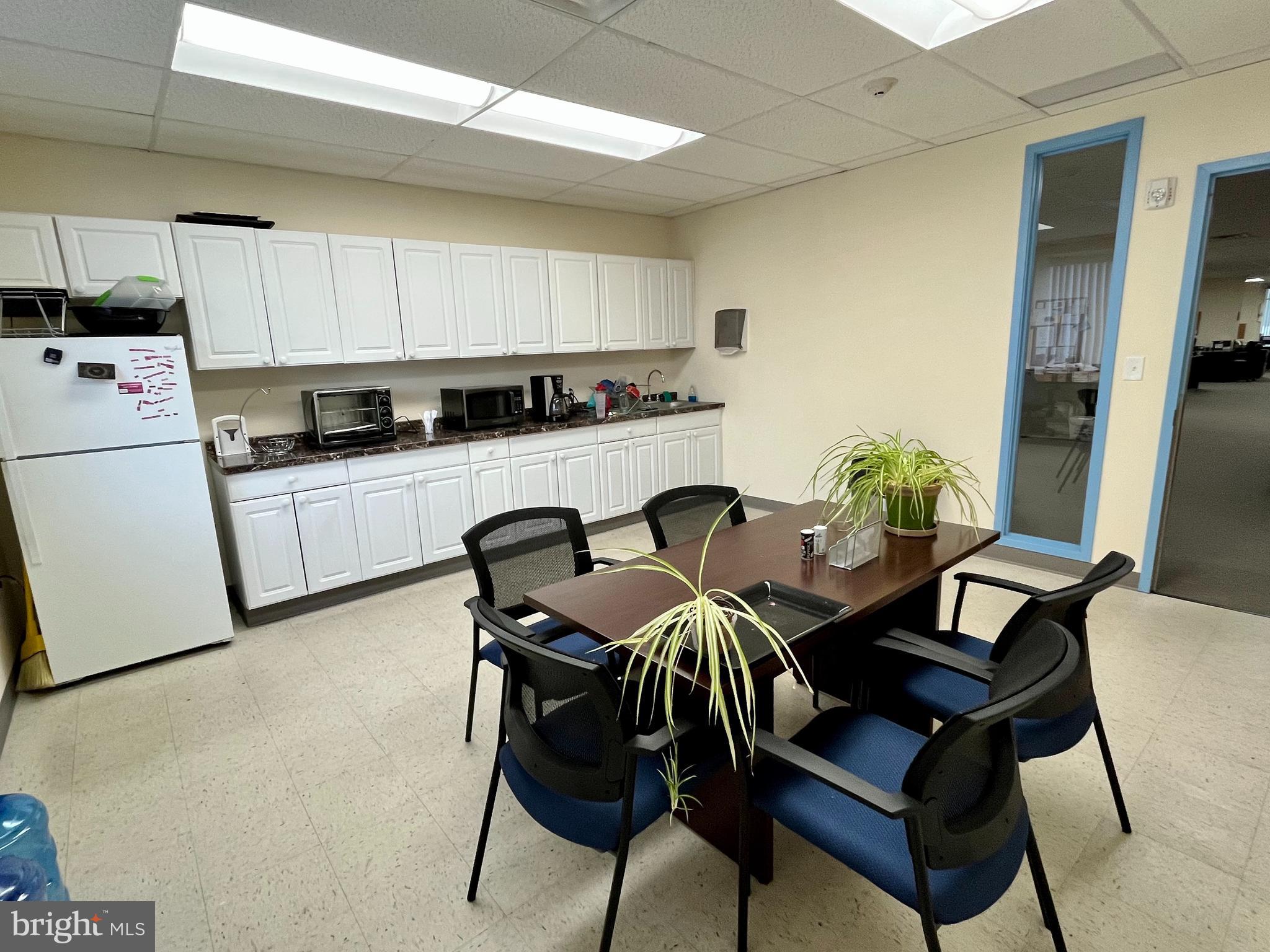 239 N BROAD STREET 41