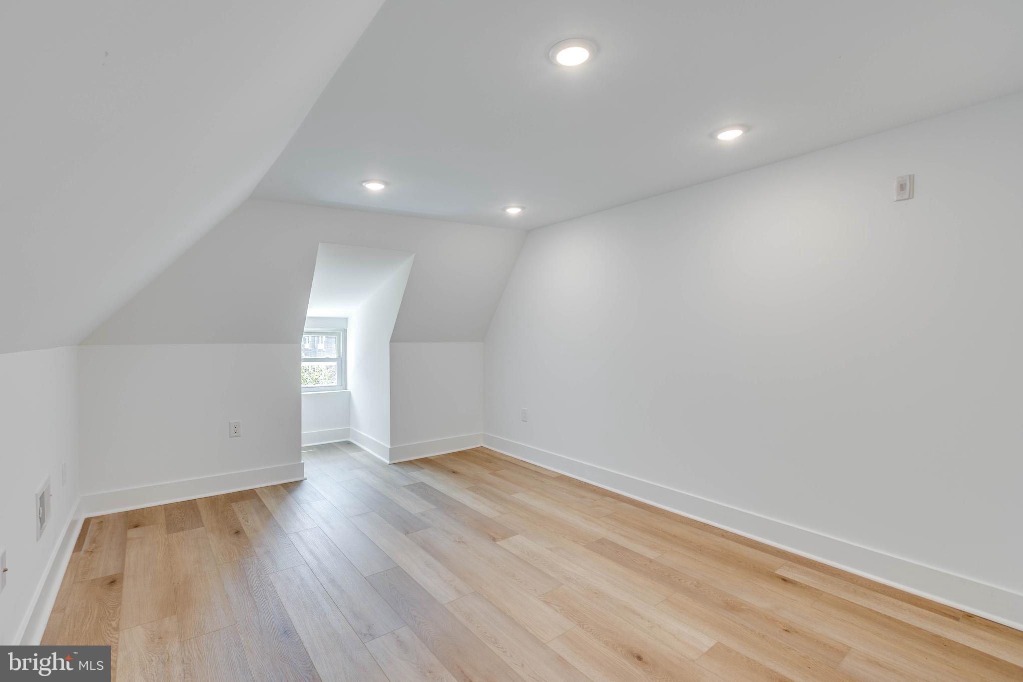 4220 BALTIMORE AVENUE