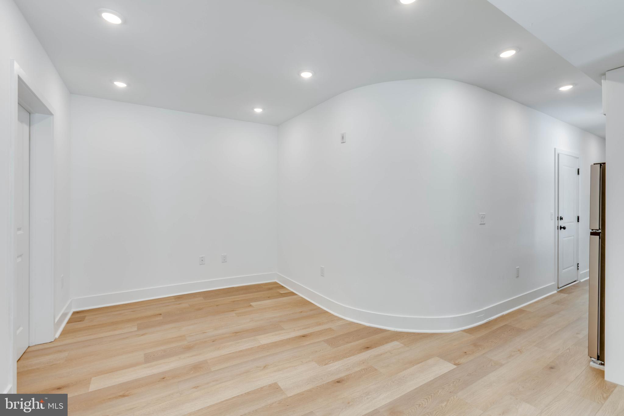 4220 BALTIMORE AVENUE