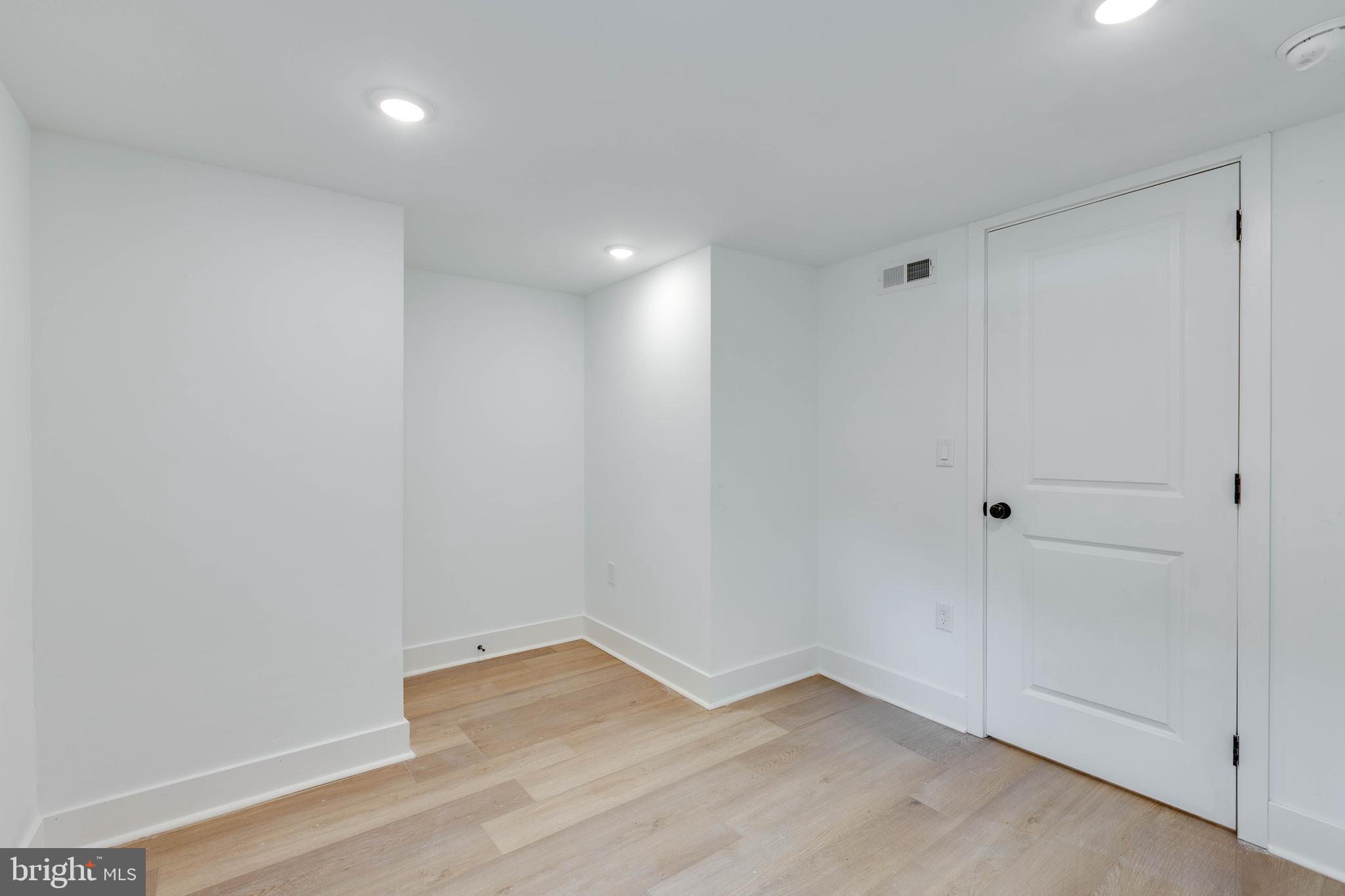 4220 BALTIMORE AVENUE