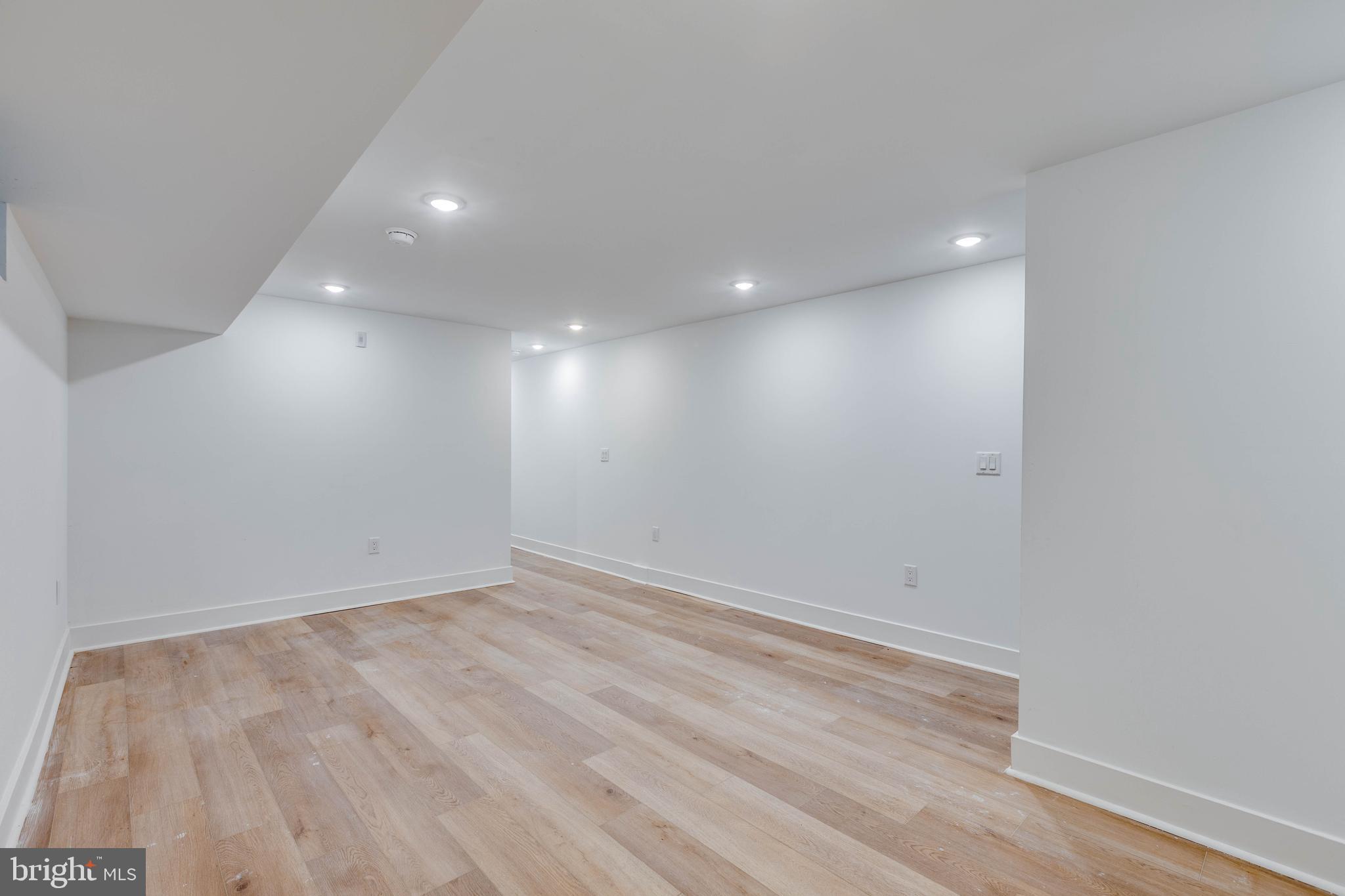 4220 BALTIMORE AVENUE