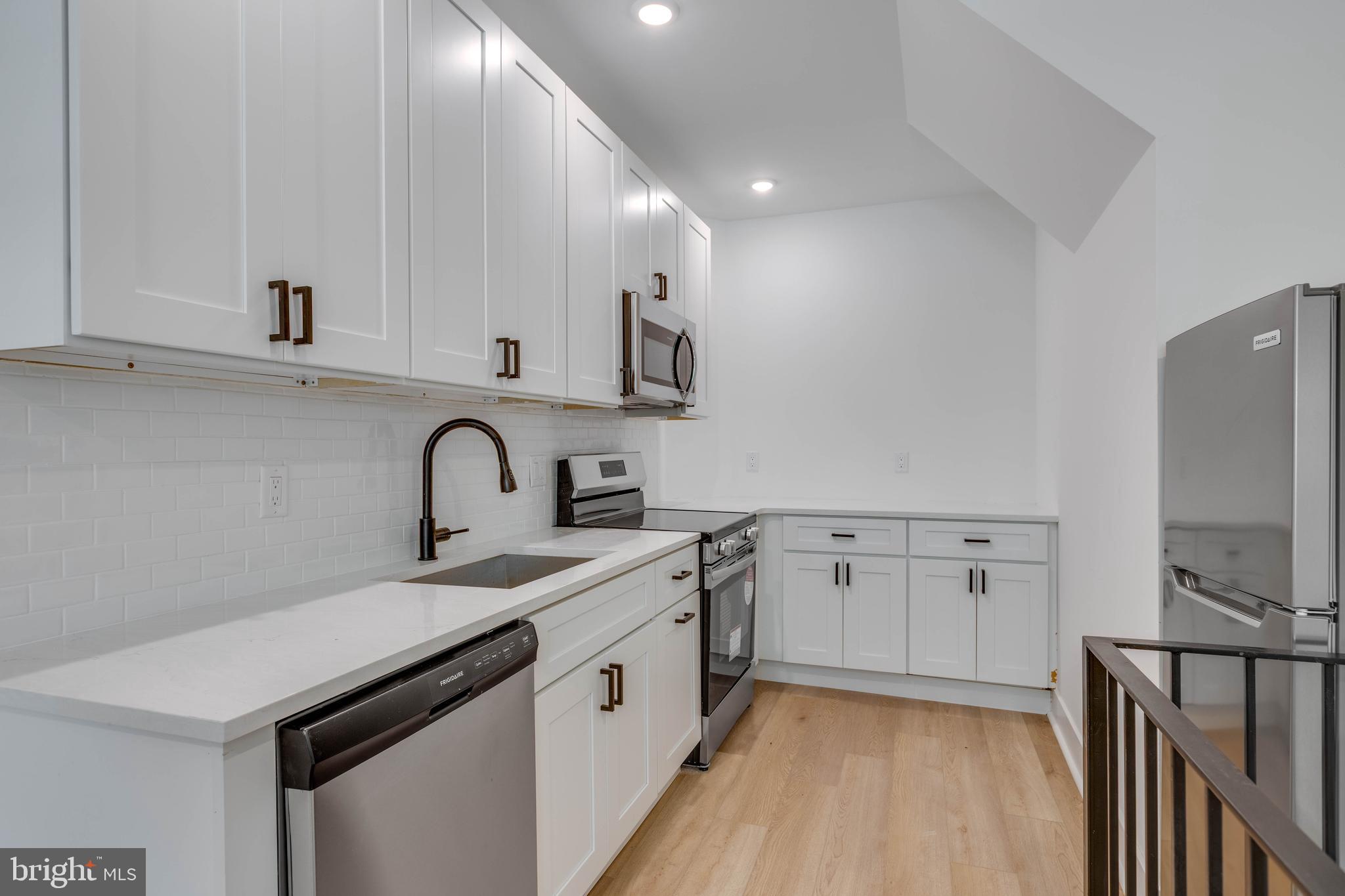 4220 BALTIMORE AVENUE