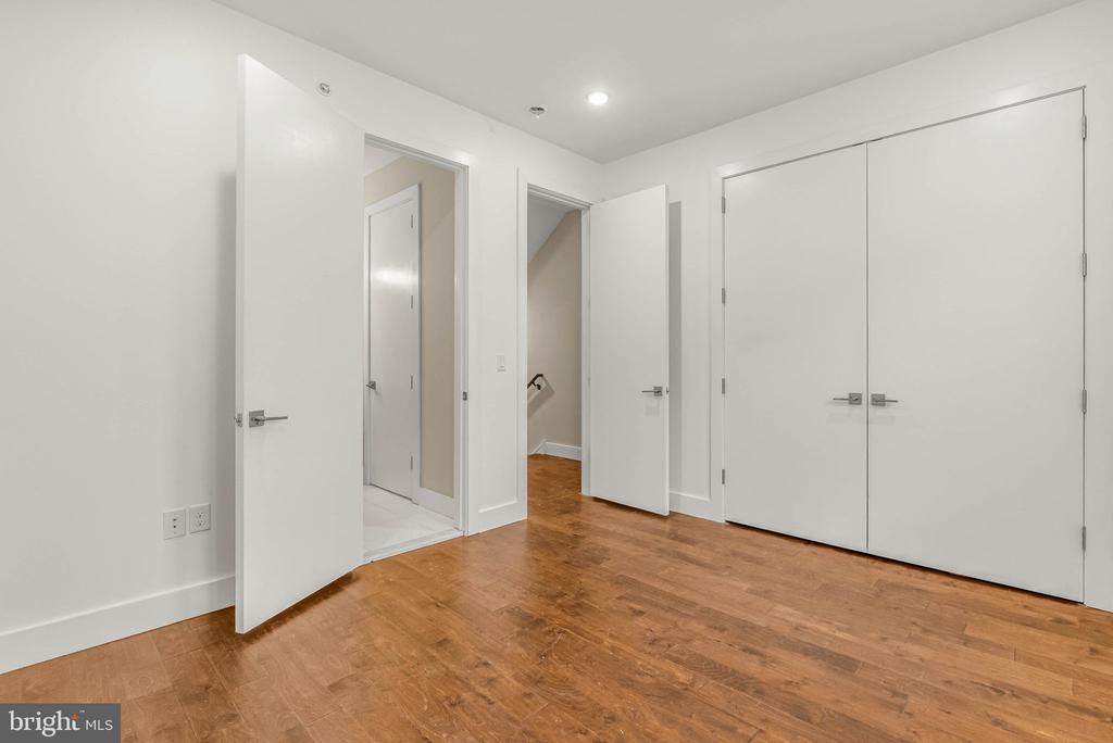 1848 FRANKFORD AVENUE 2