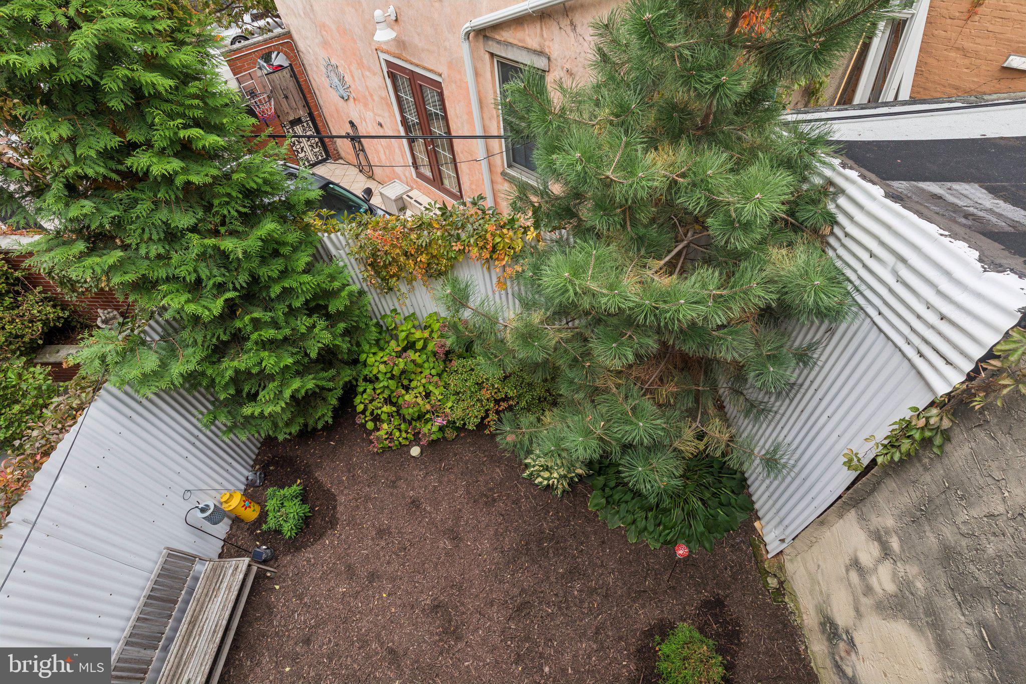 2305 GRAYS FERRY AVENUE