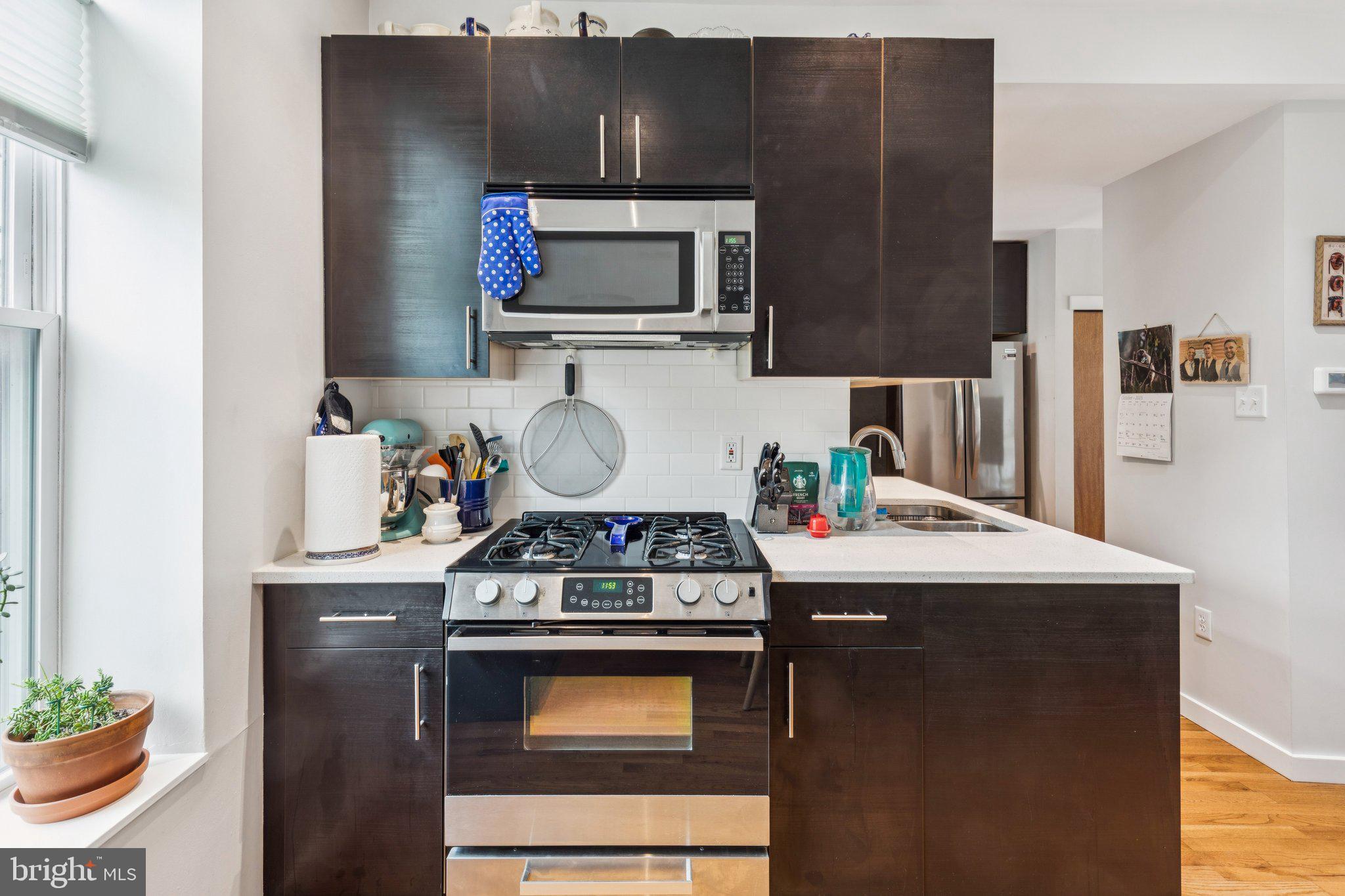 2305 GRAYS FERRY AVENUE