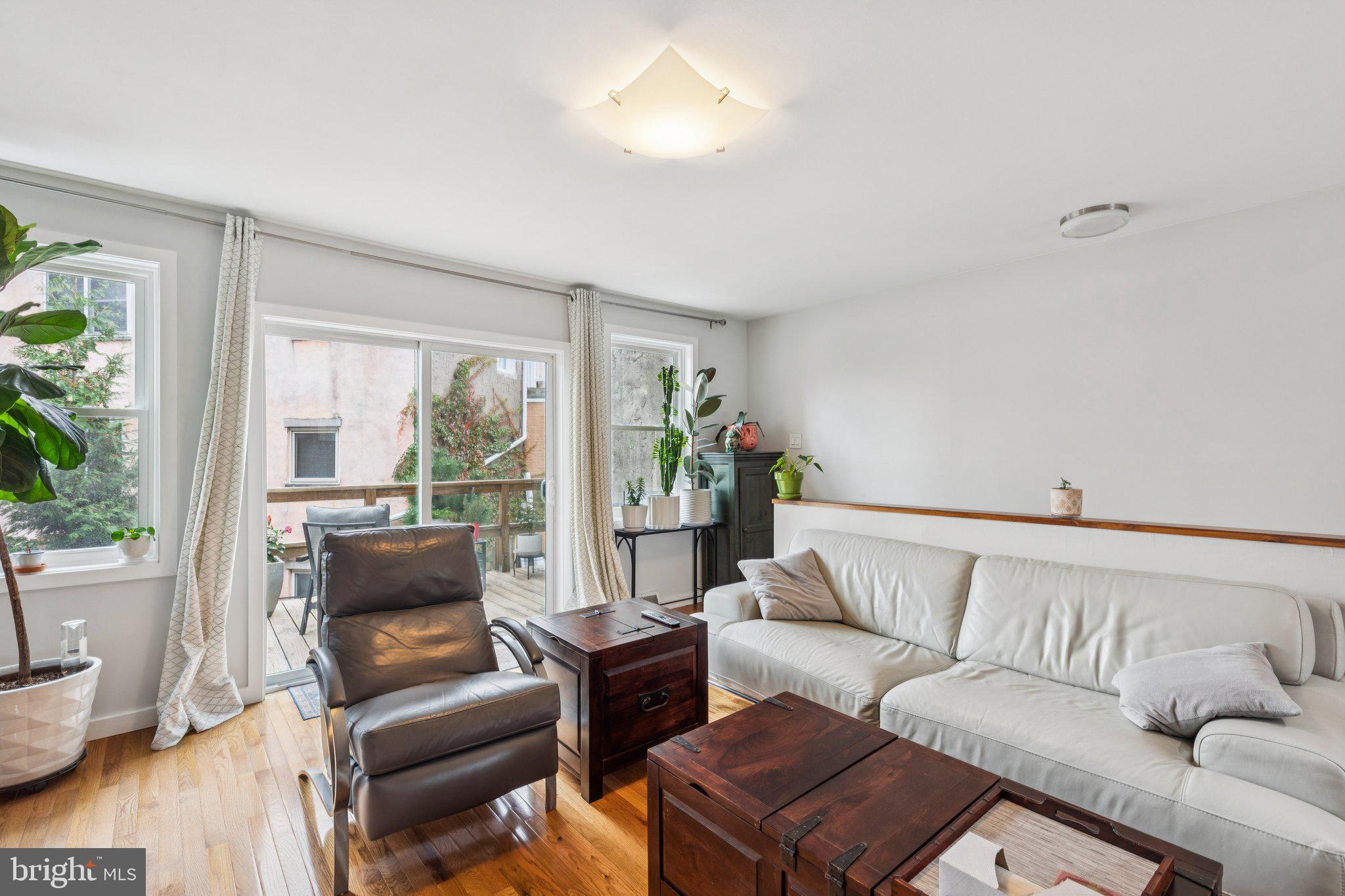 2305 GRAYS FERRY AVENUE