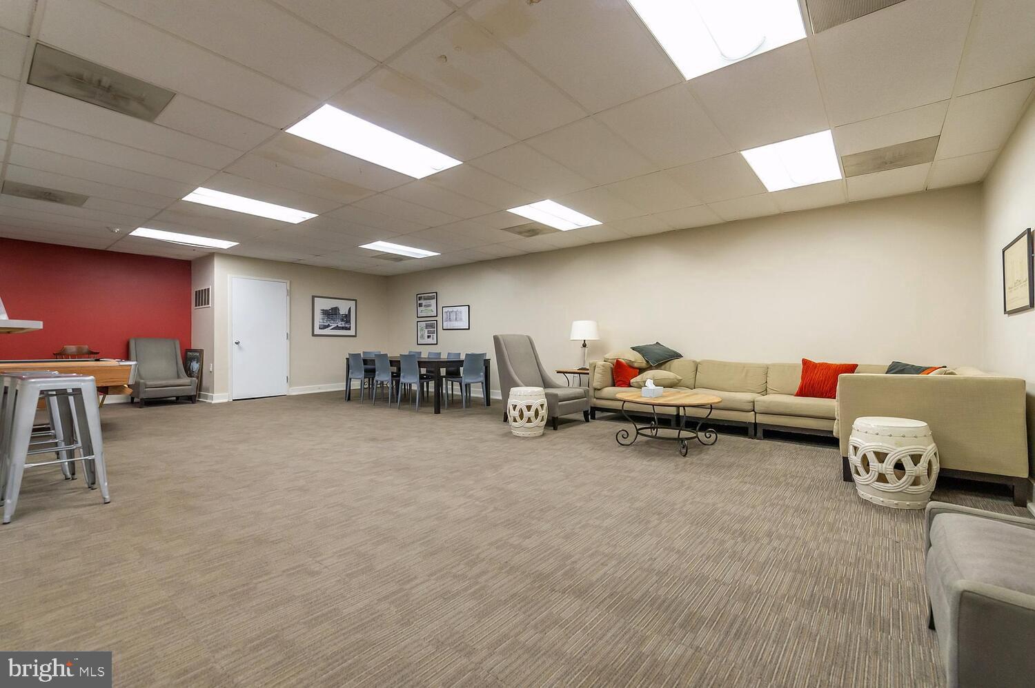 4625 PINE STREET 00 F103