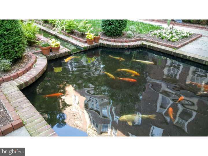 4625 PINE STREET 00 F103