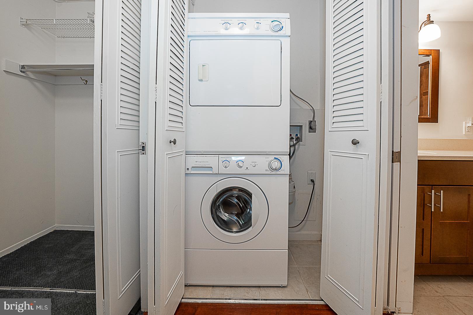 1919 CHESTNUT STREET 1722