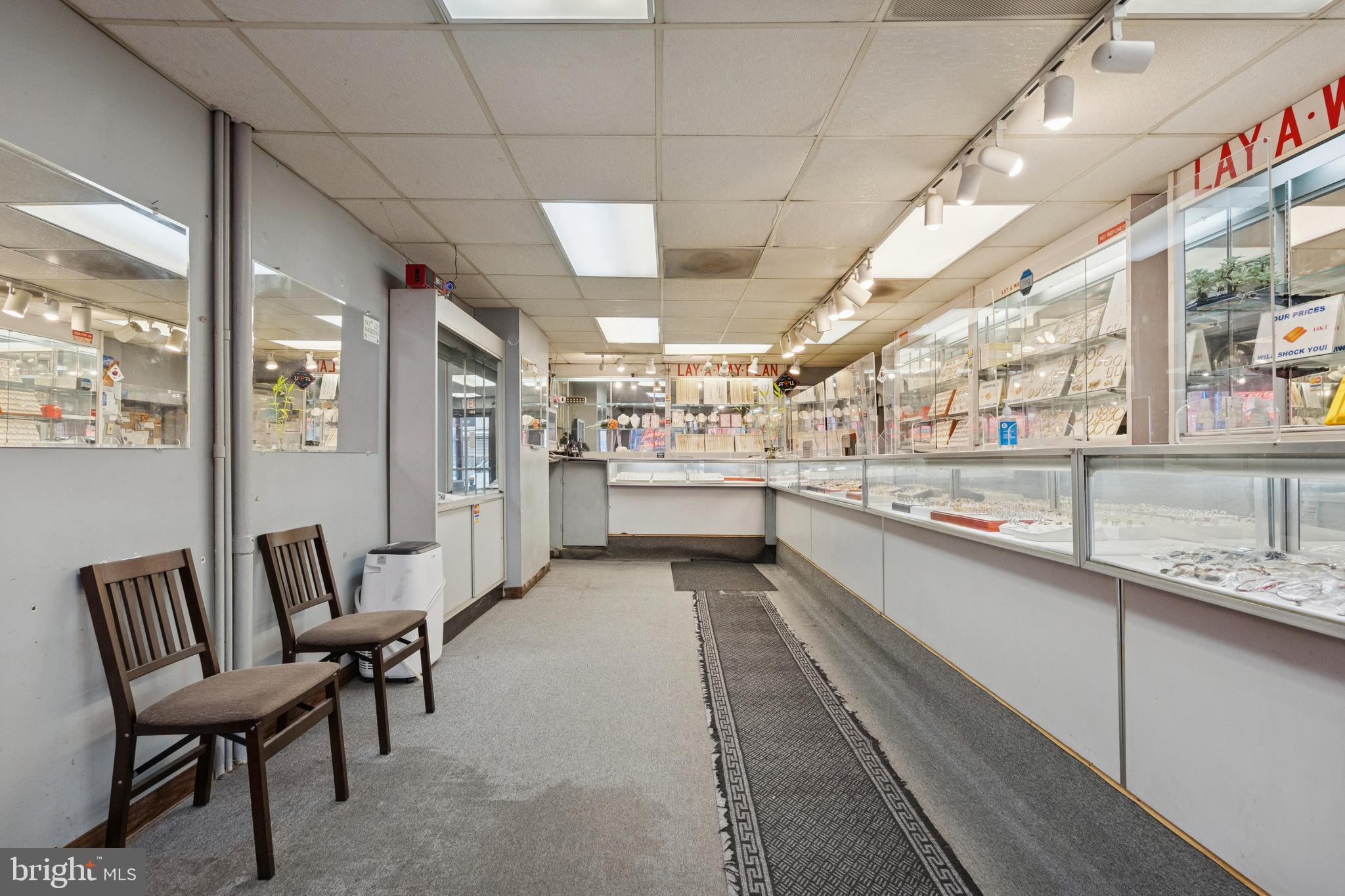 4029, 4031, 4033 LANCASTER AVENUE