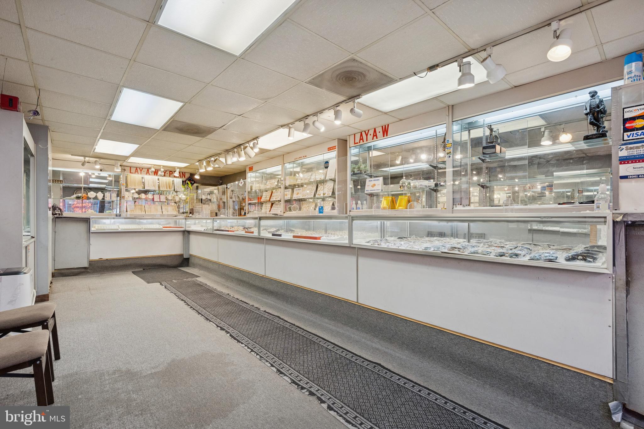 4029, 4031, 4033 LANCASTER AVENUE