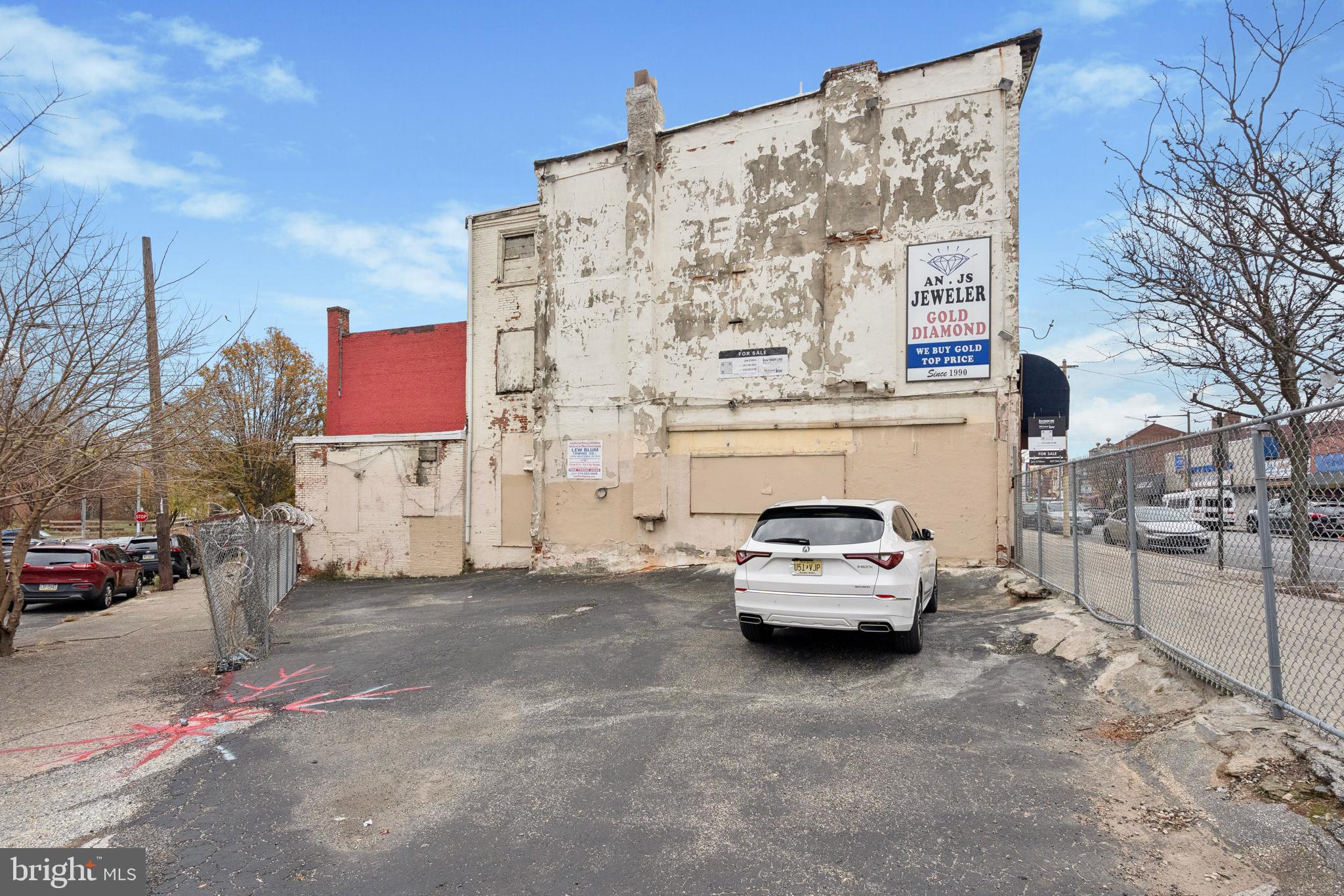 4029, 4031, 4033 LANCASTER AVENUE