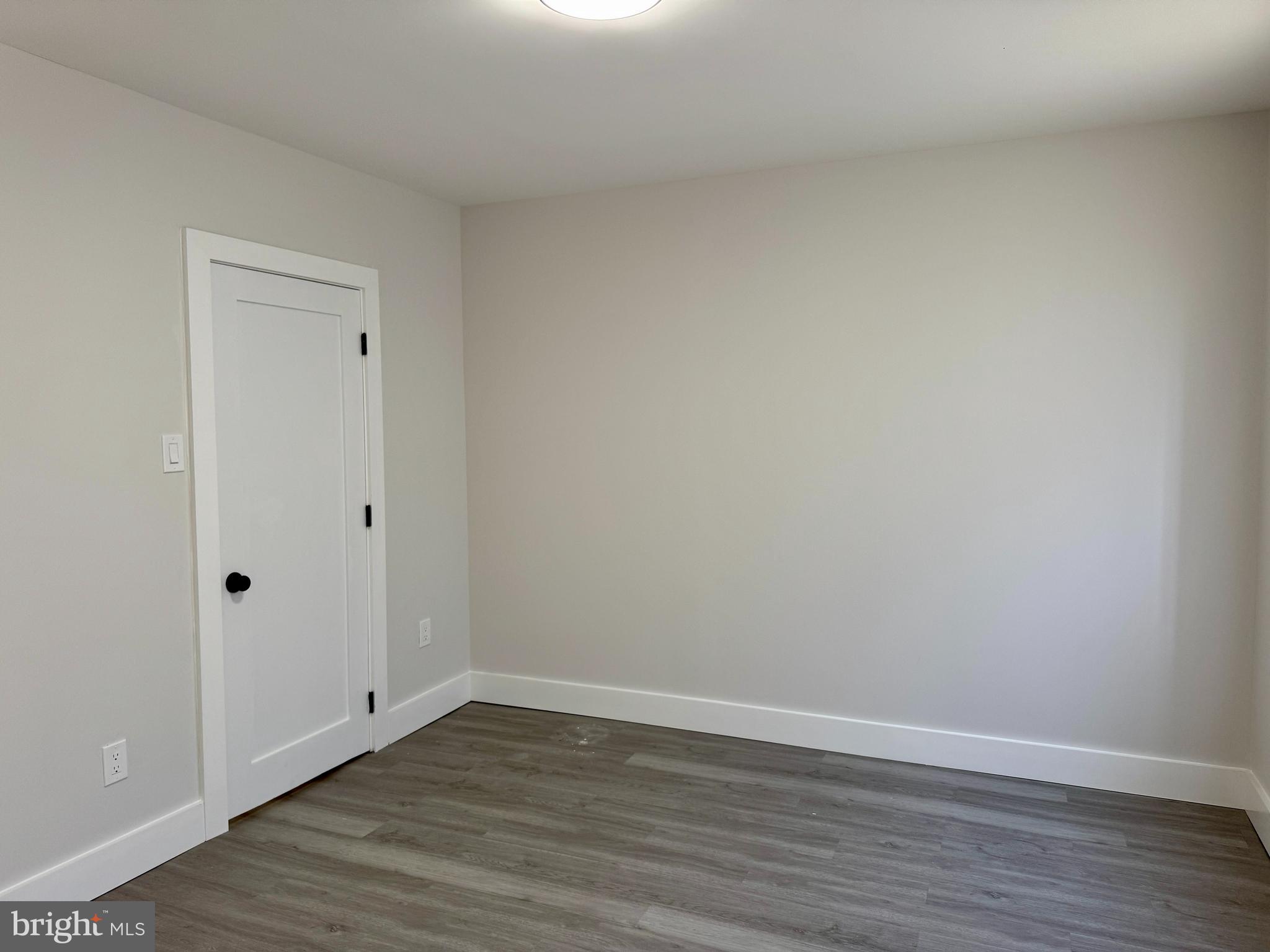 6308 N LAMBERT STREET