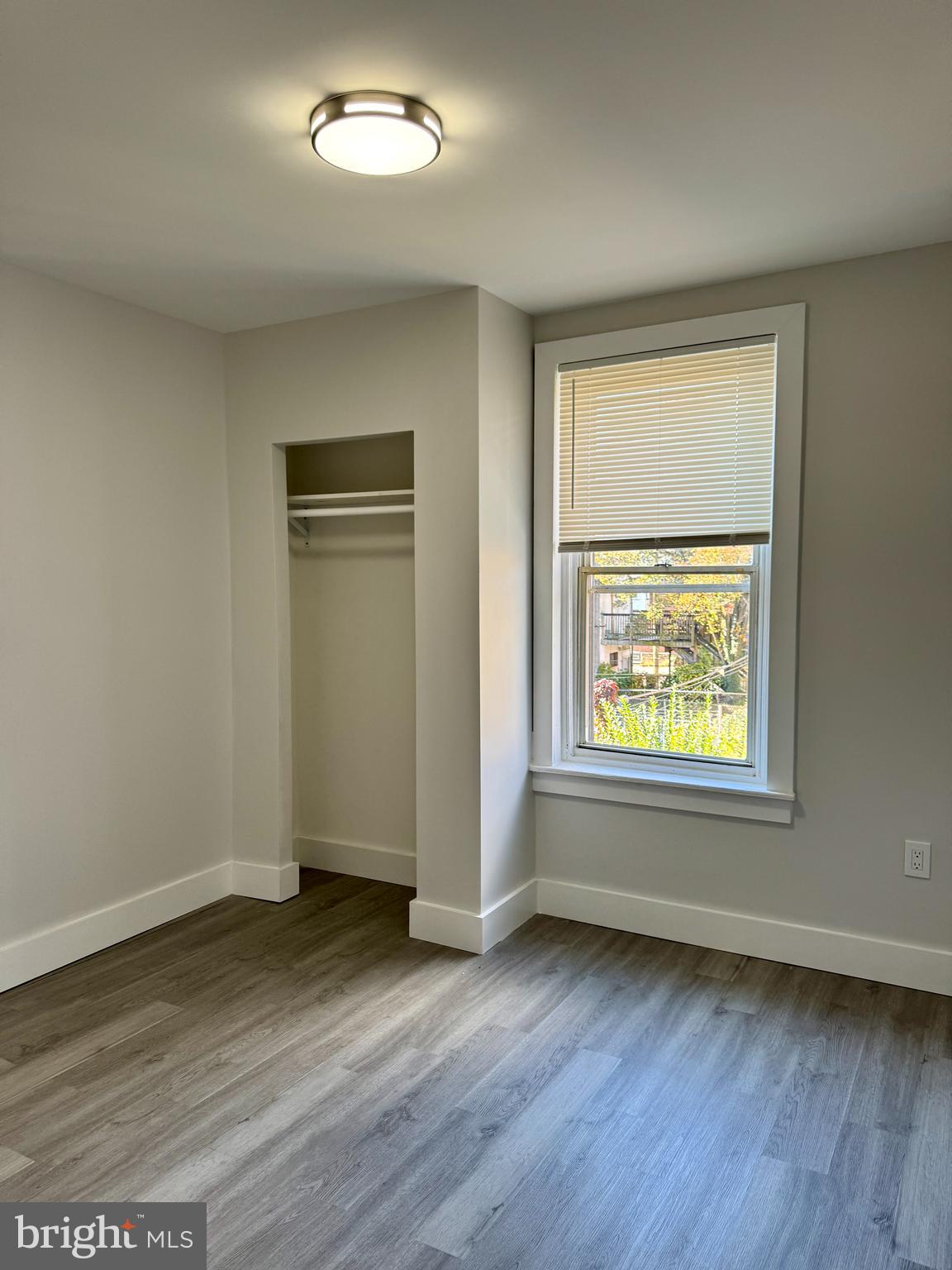 6308 N LAMBERT STREET