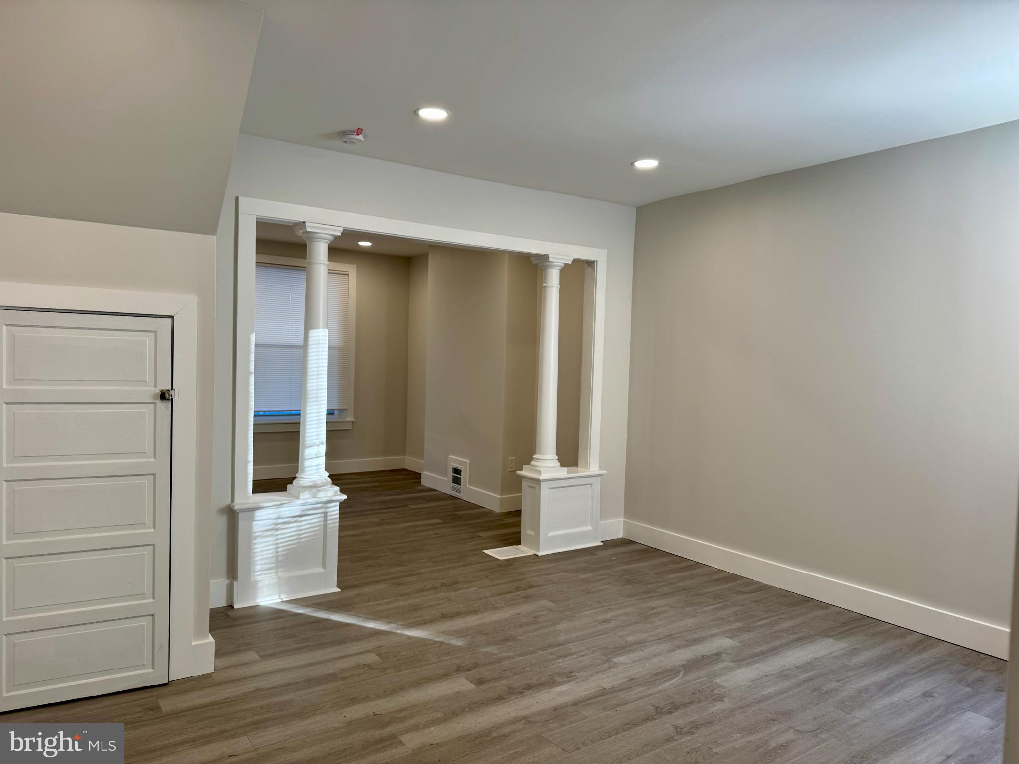 6308 N LAMBERT STREET