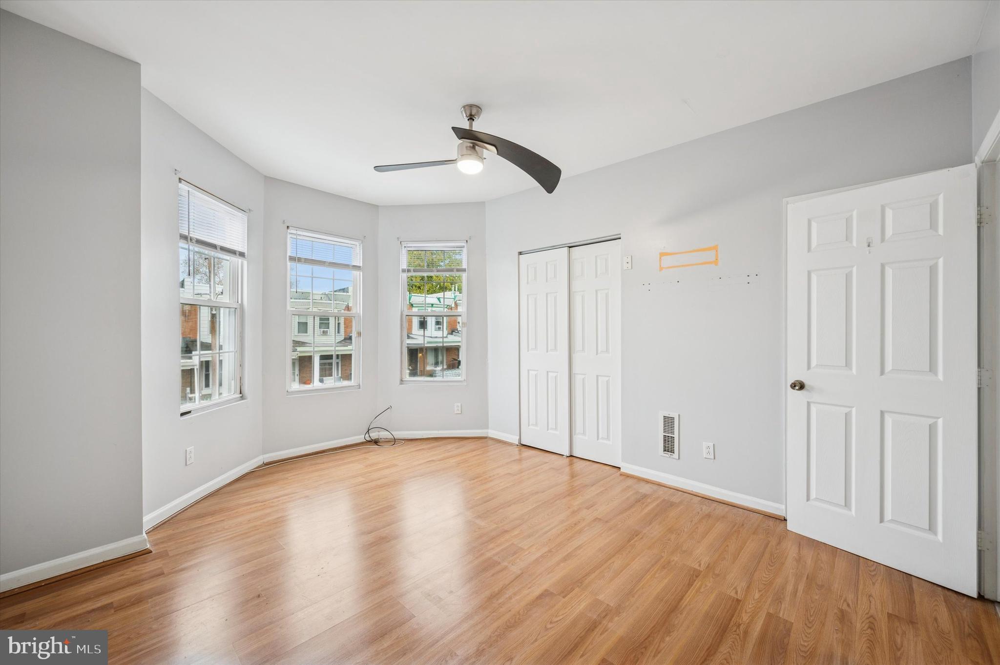 1319 N ROBINSON STREET