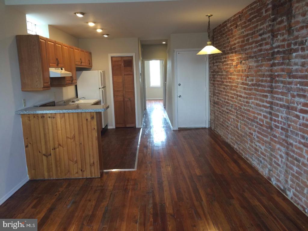 2025 S 3RD STREET 3