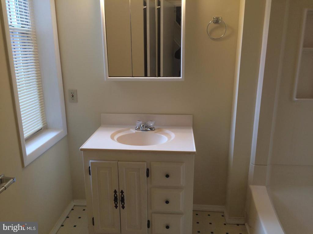 2025 S 3RD STREET 3