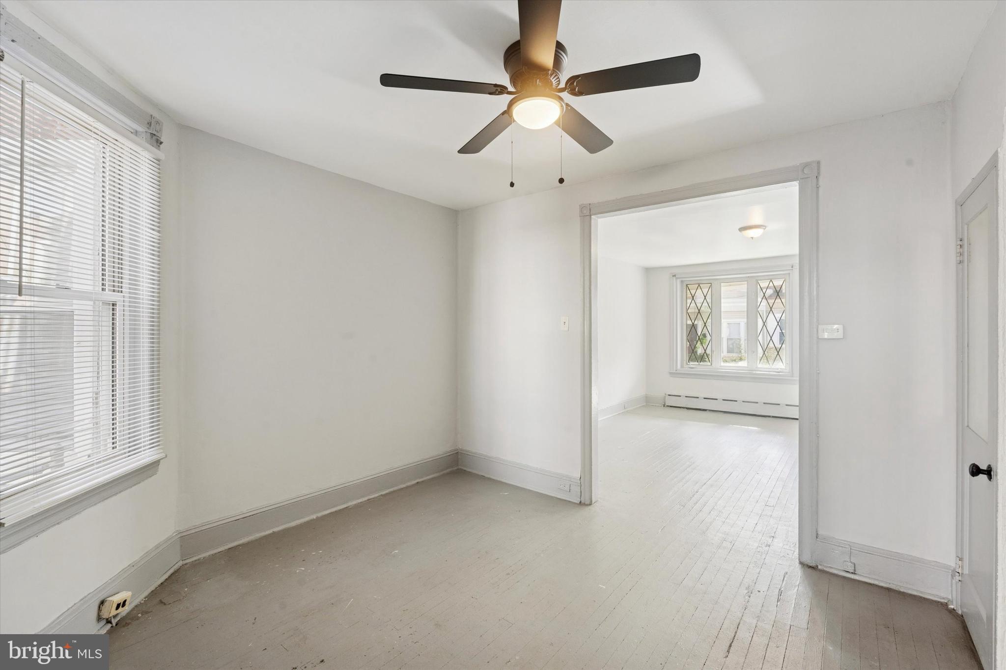 5813 MONTROSE STREET