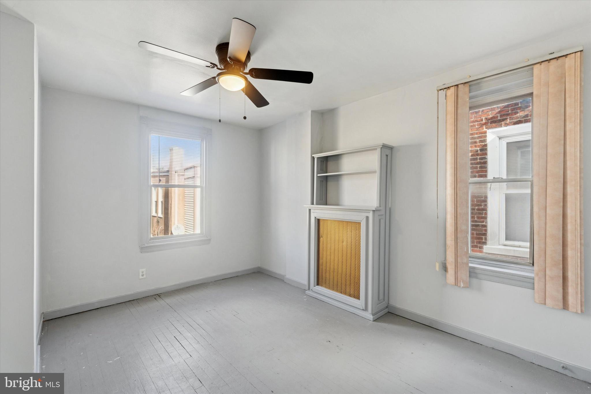 5813 MONTROSE STREET