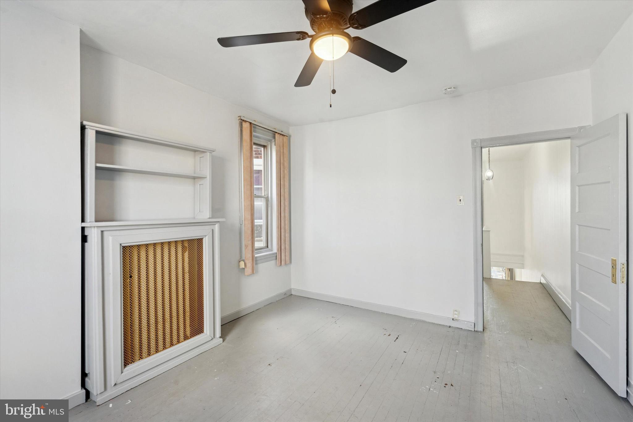 5813 MONTROSE STREET