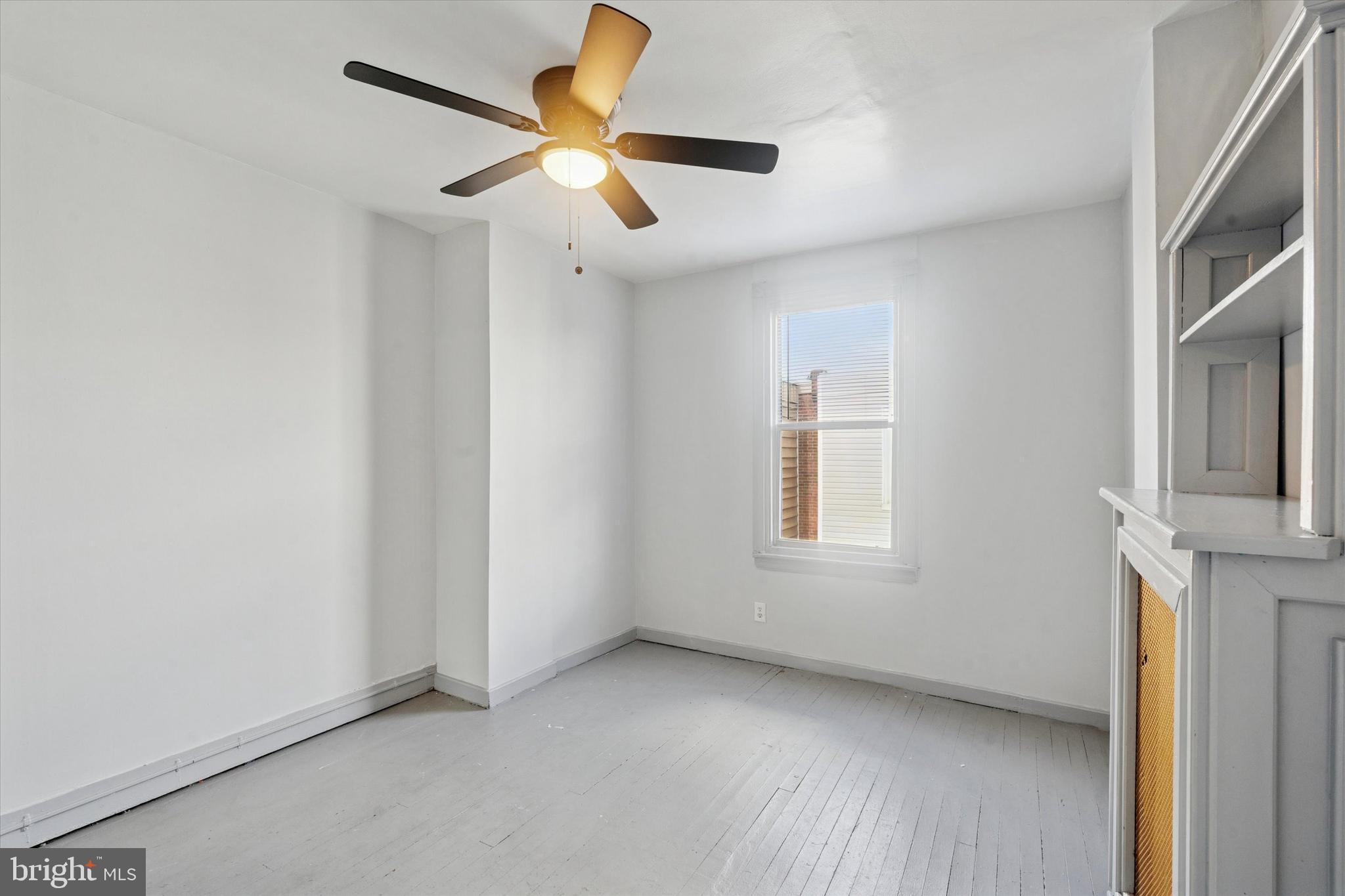 5813 MONTROSE STREET