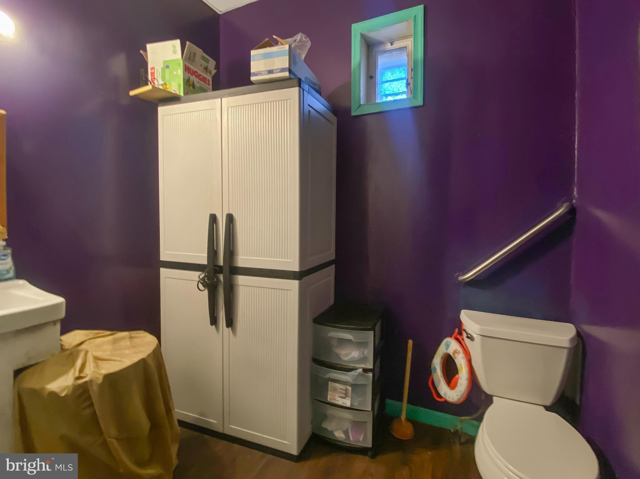 2642 W HUNTINGDON STREET