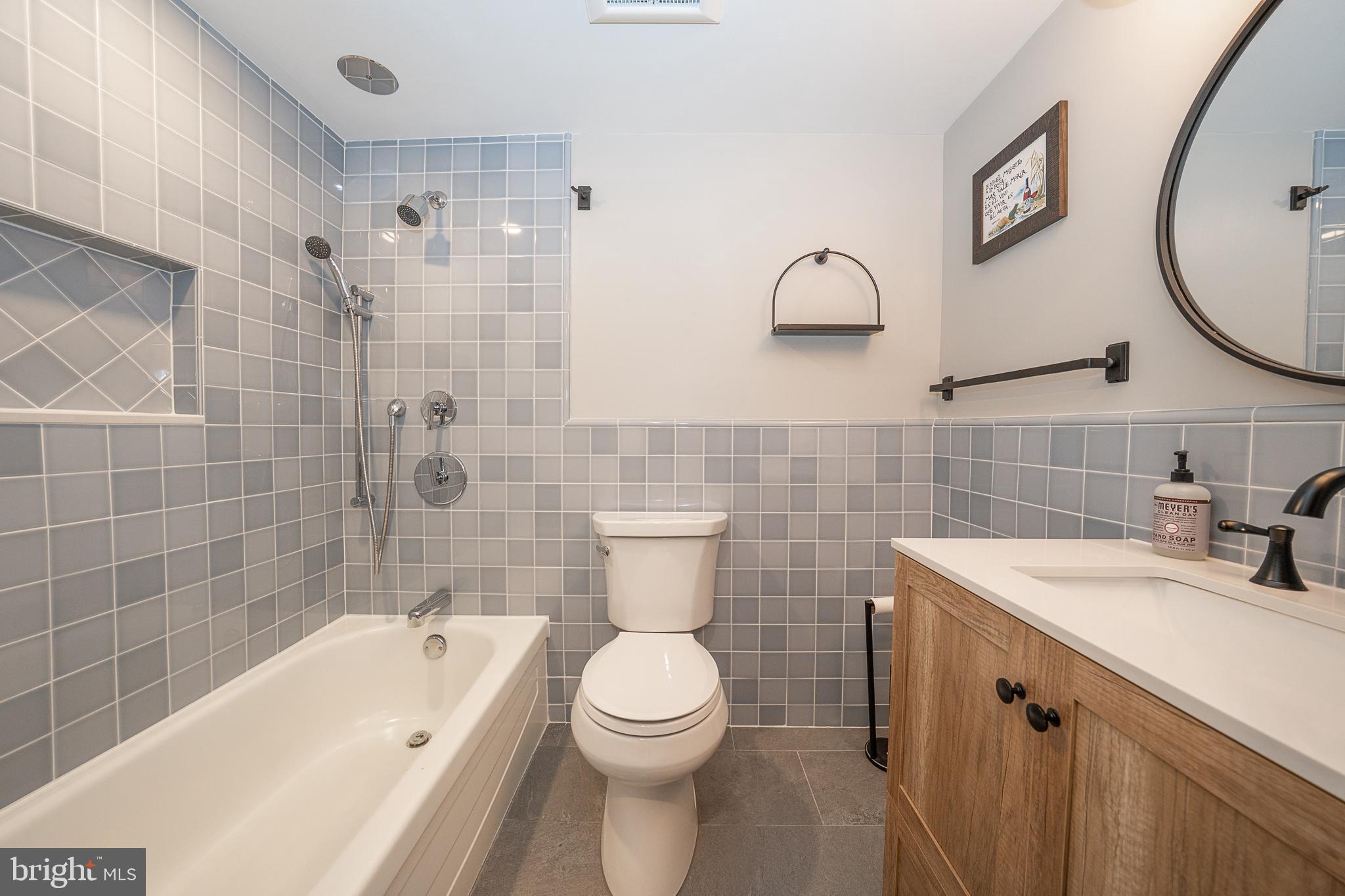 1919 CHESTNUT STREET 523-24