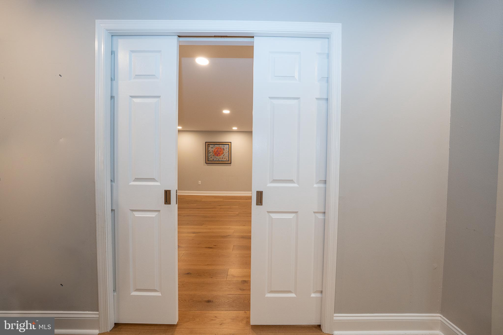 1919 CHESTNUT STREET 523-24