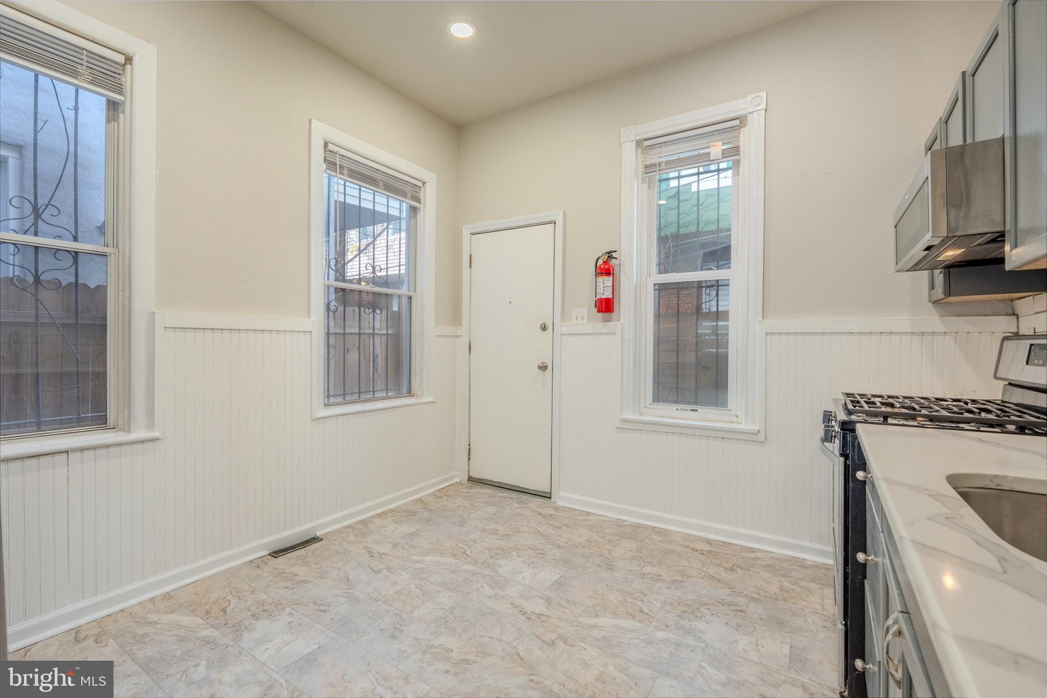 826 N BROOKLYN STREET