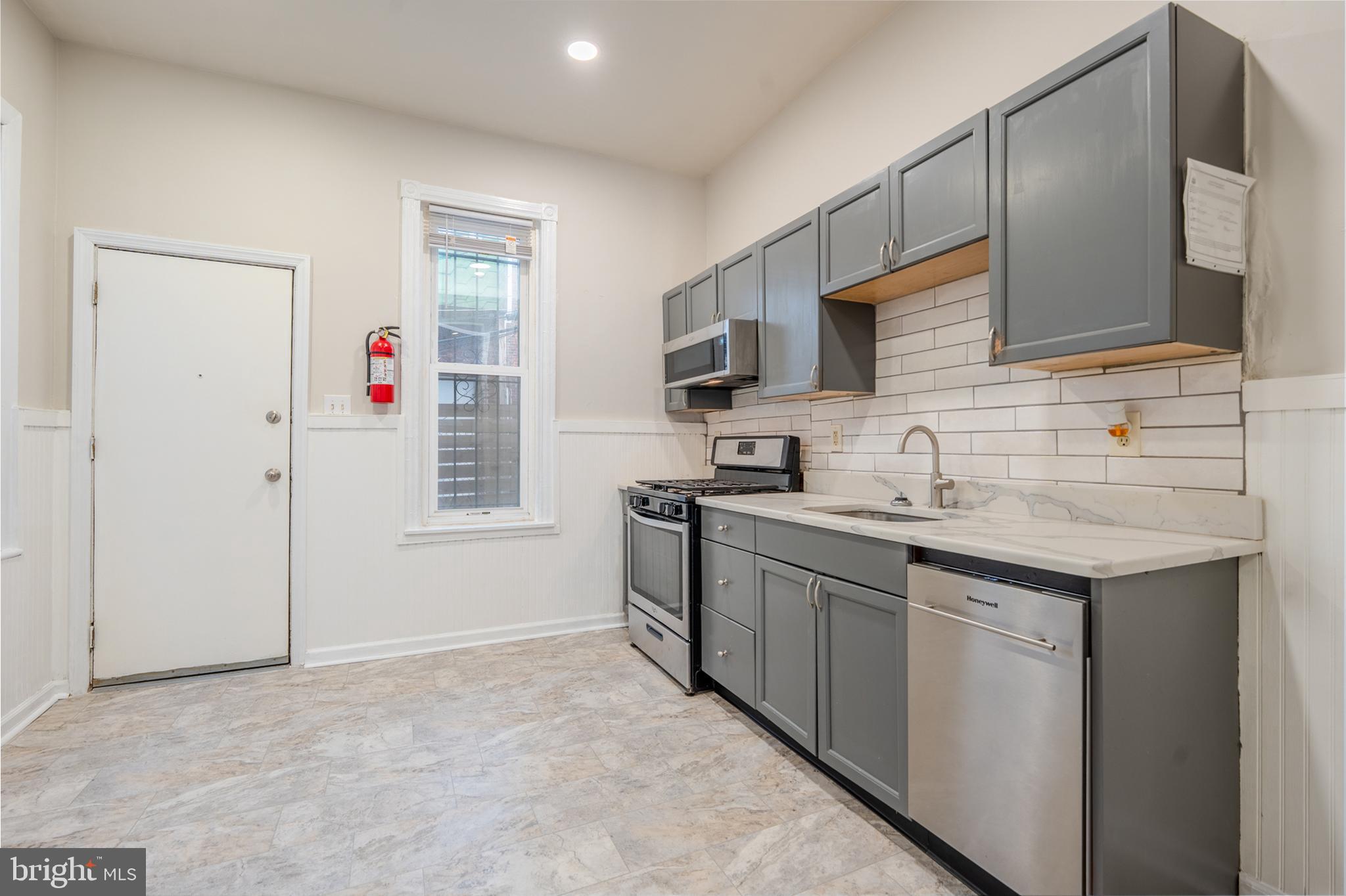 826 N BROOKLYN STREET