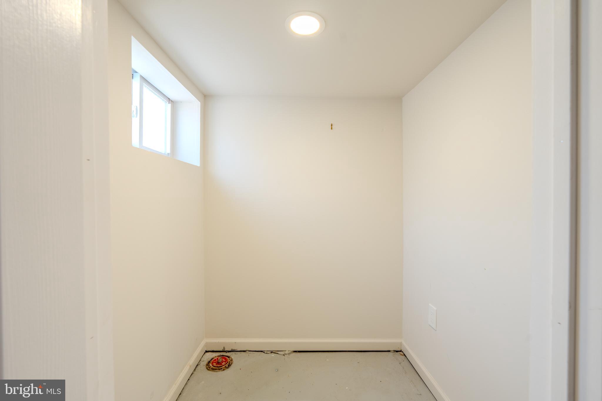 826 N BROOKLYN STREET