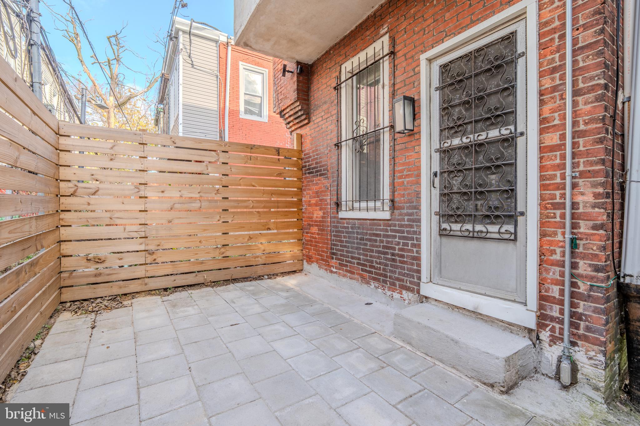 826 N BROOKLYN STREET