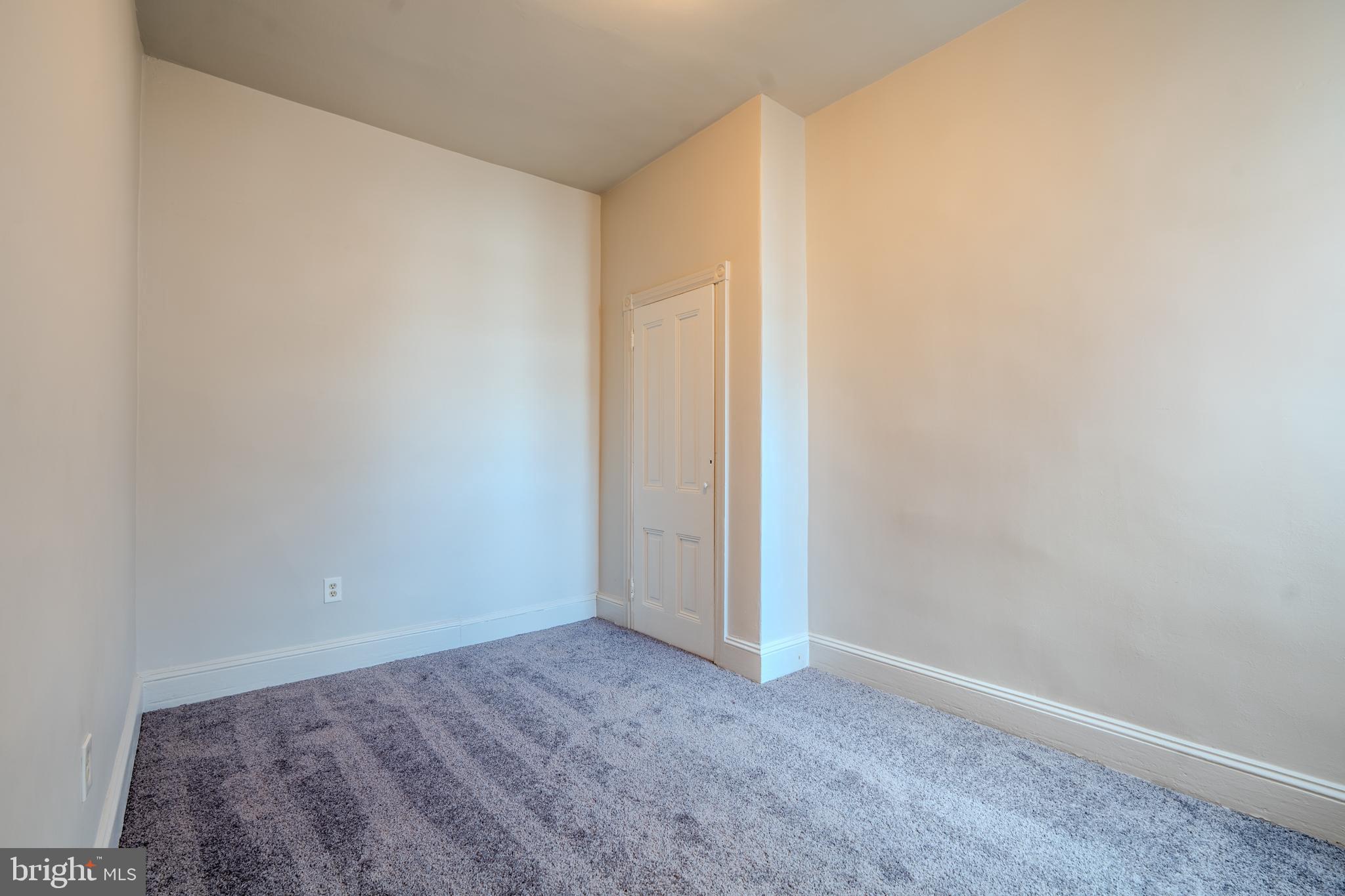 826 N BROOKLYN STREET