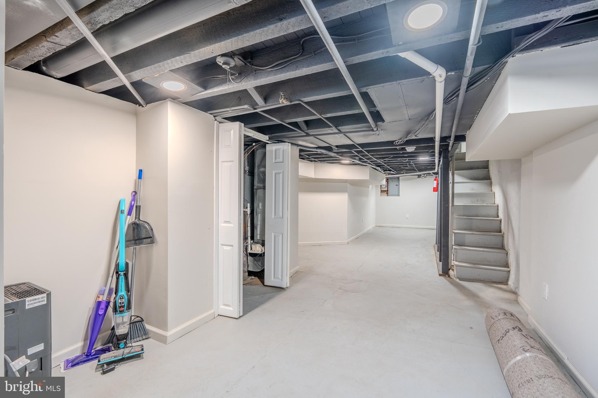 826 N BROOKLYN STREET