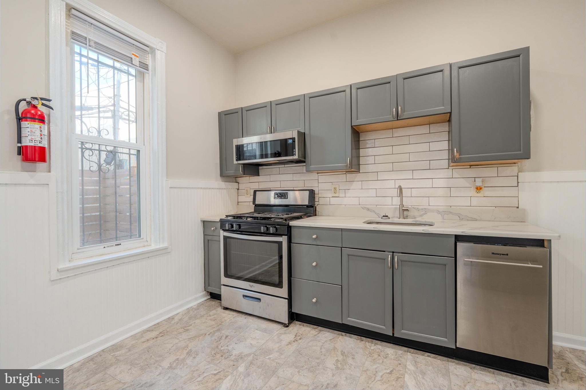 826 N BROOKLYN STREET