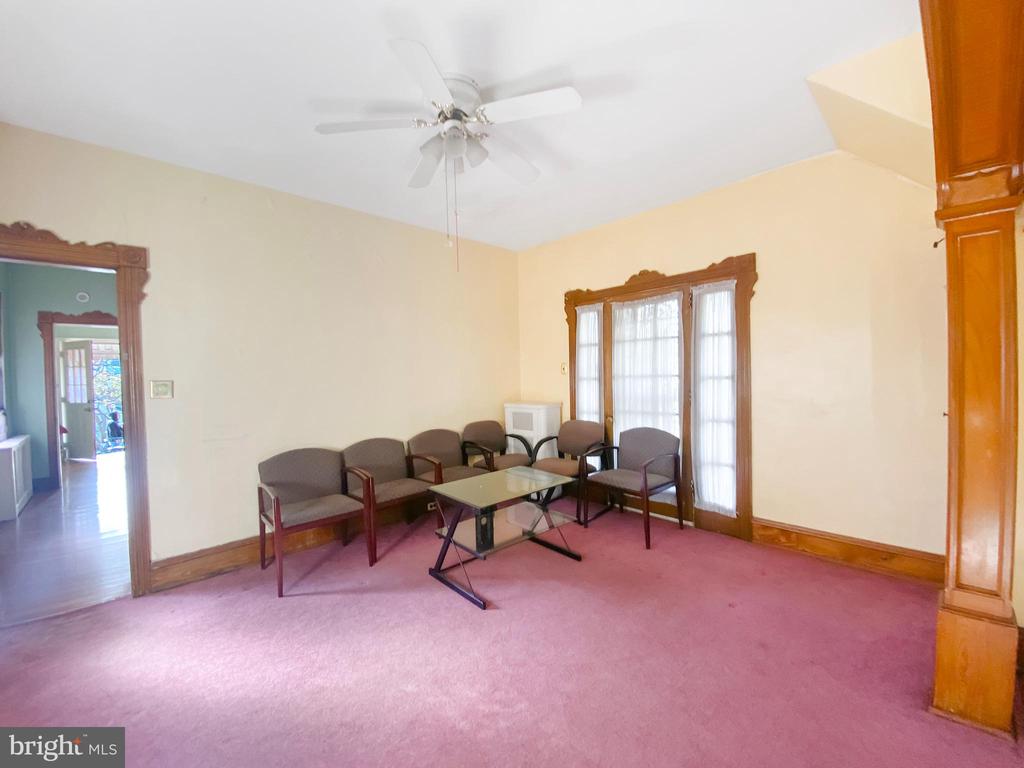 216-20 E SOMERVILLE AVENUE