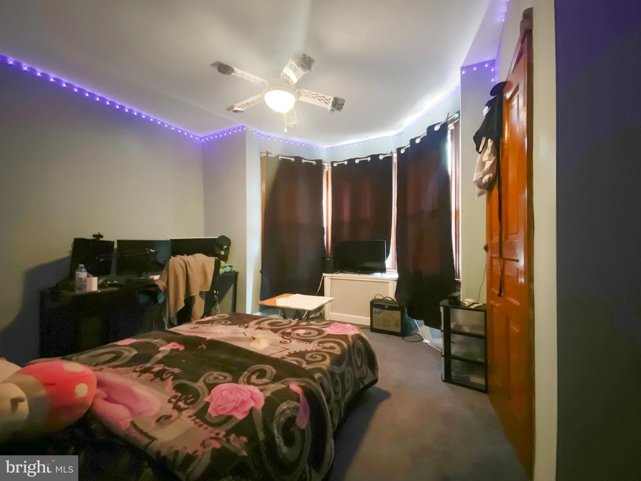 216-20 E SOMERVILLE AVENUE