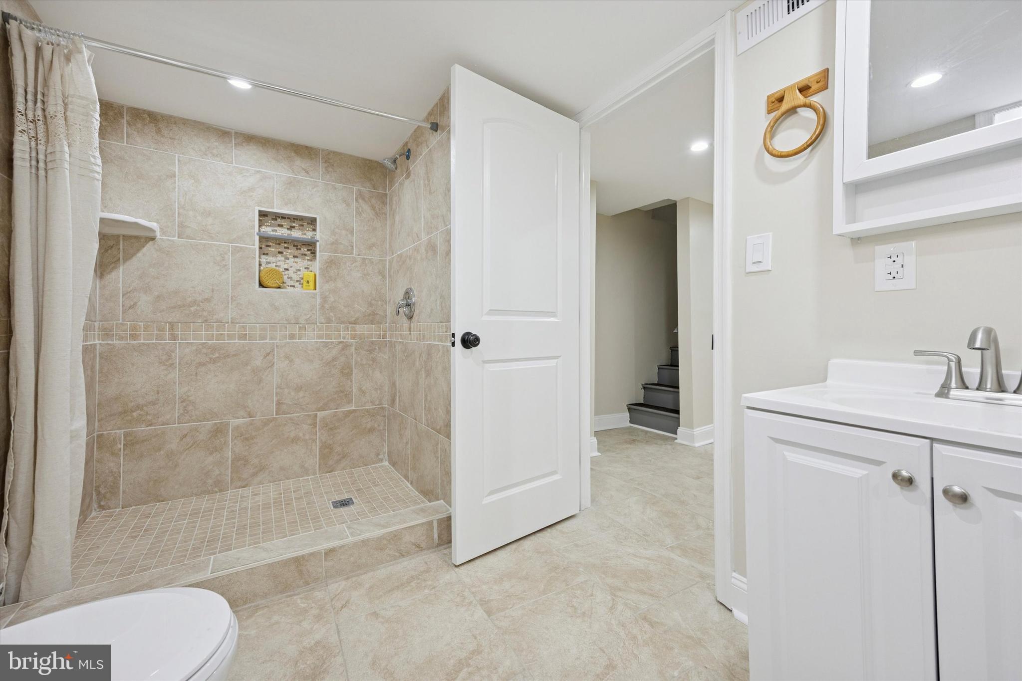 2604 S BERBRO STREET