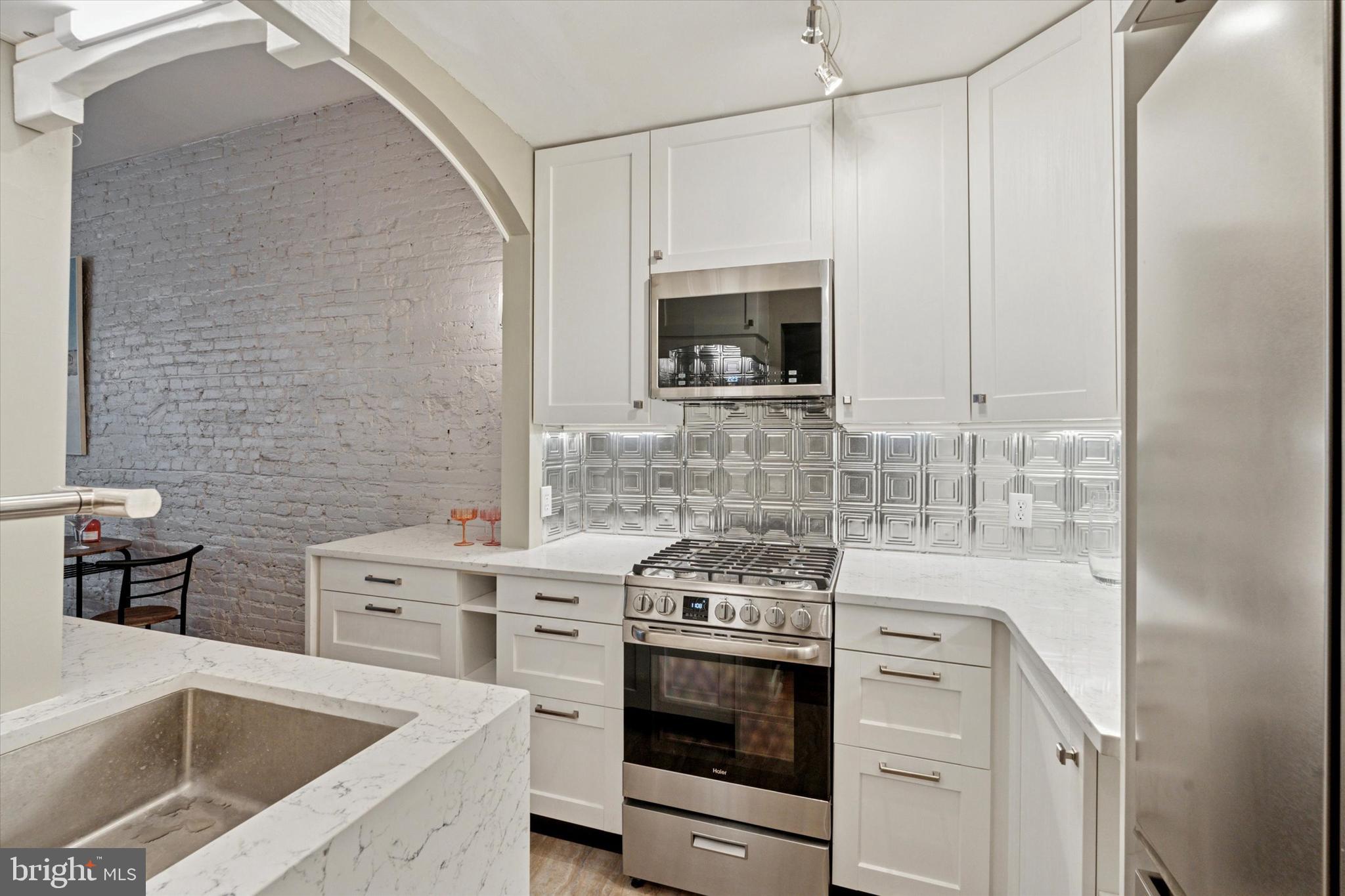 1017 SPRUCE STREET C